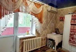Продается 2-комнатная квартира в районе Комсомольского рынка.