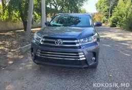 Toyota Highlander (2014 г.) в комплектации XLE 🚗