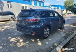 Toyota Highlander (2014 г.) в комплектации XLE 🚗