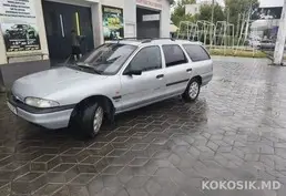 Ford Mondeo (1993 г., Универсал) — 1.6 Бензин