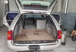 Ford Mondeo (1993 г., Универсал) — 1.6 Бензин