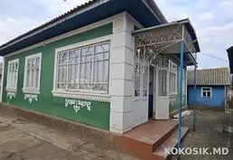 Продажа дома с времянкой и гаражом Фалешты