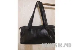 Продается черная женская сумка. 100 % кожа, Италия