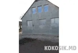 Продается недостроенный 2-этажный дом в селе Варница