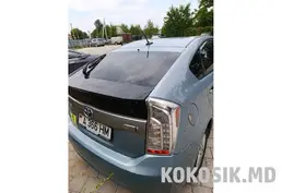 Продам Toyota Prius Plug-in Hybrid (2012)