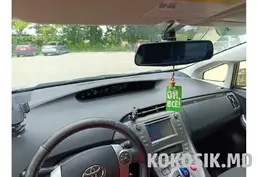Продам Toyota Prius Plug-in Hybrid (2012) - 5