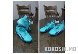 Продам детские футбольные бутсы