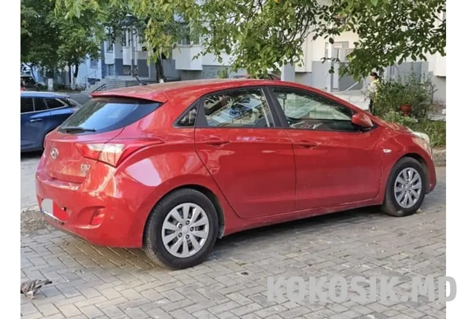 🚗 Продам Hyundai i30 (2016 г.в.) - 1/5