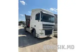 Se vinde autotren: tractor DAF XF 430 + semiremorca Mueller