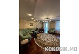 Большая 3-комнатная квартира в центре Бендер