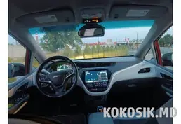 Chevrolet Bolt 2019 — 14 000 $ (электромобиль)