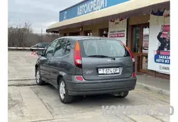 Nissan Almera Tino 2005