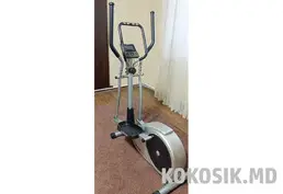 Эллиптический тренажер HouseFit HB 8027 HP.