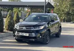 Купить Toyota Highlander 2018