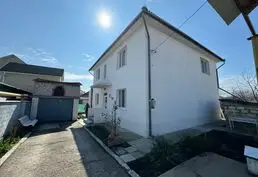 Продажа 2-этажного дома в Бельцах