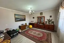 Продажа 2-этажного дома в Бельцах