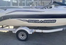 Купить катер Bombardier Sea-Doo Challenger 1800