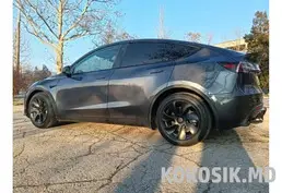 Tesla Model Y Dual Motor Long Range