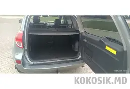 Toyota RAV4 - 9