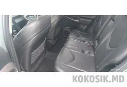 Toyota RAV4 - 11
