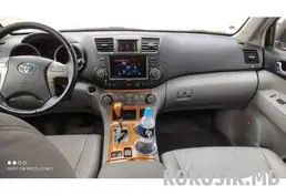 Toyota Highlander Hybrid Limited. Метан