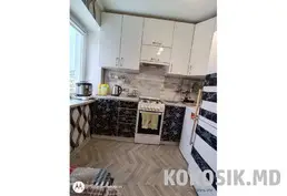 Продам 2-кімнатну квартиру 46 м² (вул. Грінченка)