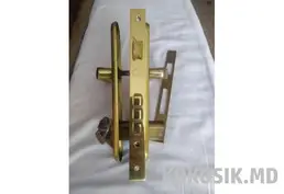 Продам врізний замок (Італія)
