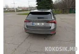 Skoda Octavia 2023 | Гибрид