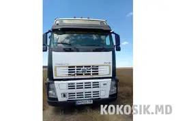 Продам зерновоз Volvo FH12 з напівпричепом | 2004 рік