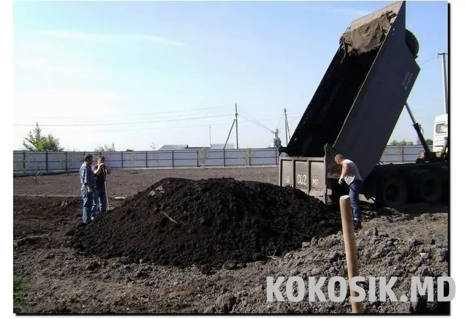 Перегной и плодородный грунт с доставкой в Тирасполе - 3/4