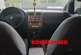 Купить Volkswagen Touran 2007 года - 1