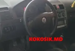 Купить Volkswagen Touran 2007 года - 3