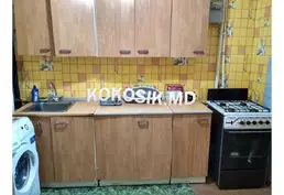 Сдаю трехкомнатную квартиру помесячно