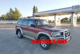 Nissan Patrol (2000 г.) 🚙