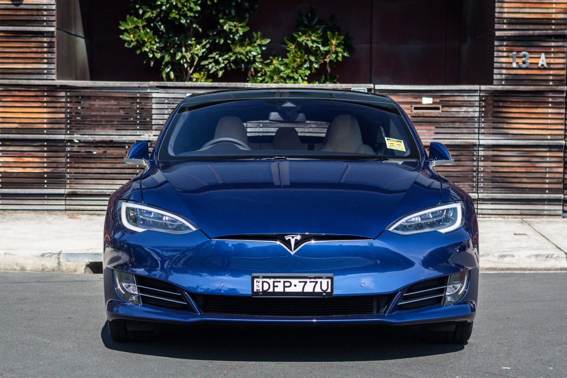 Сервисы Tesla и электромобилей в Молдове и ПМР
